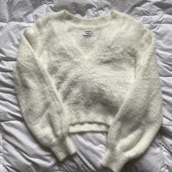 Sunday Best White Fuzzy V-Neck - Picture 2 of 4